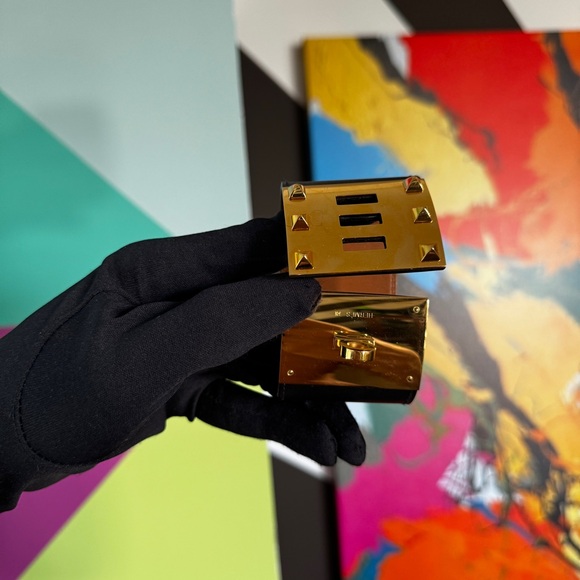 Hermès Extreme Kelly Dog Black & Gold Bracelet Size S - Picture 13 of 16